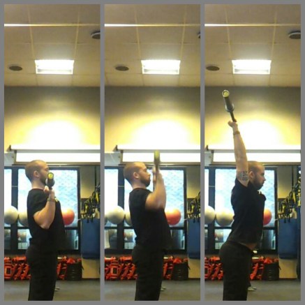 esecuzione del military press